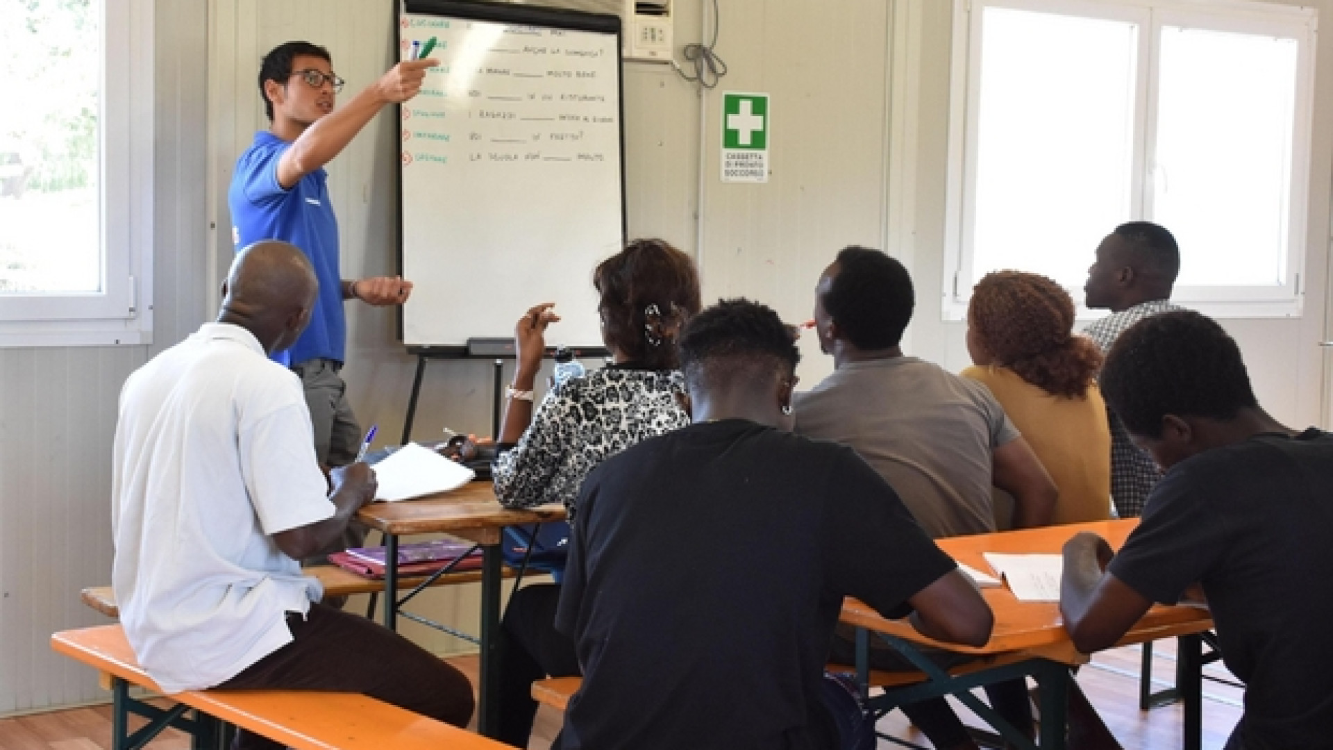 Immagine di I migranti non arrivano con i barconi ma con i visti