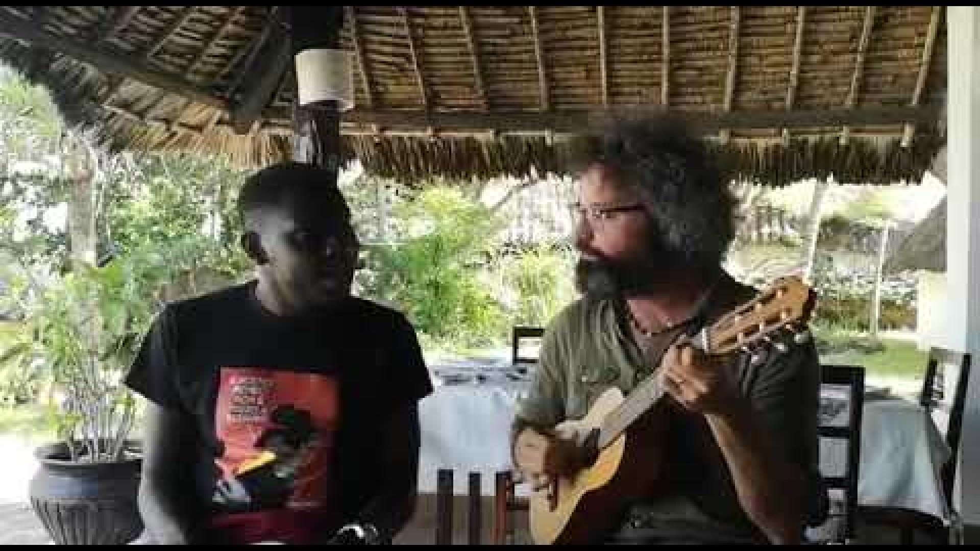Immagine di Cristicchi dal Kenya ad Assisi: «La cura è amare l'altro»
