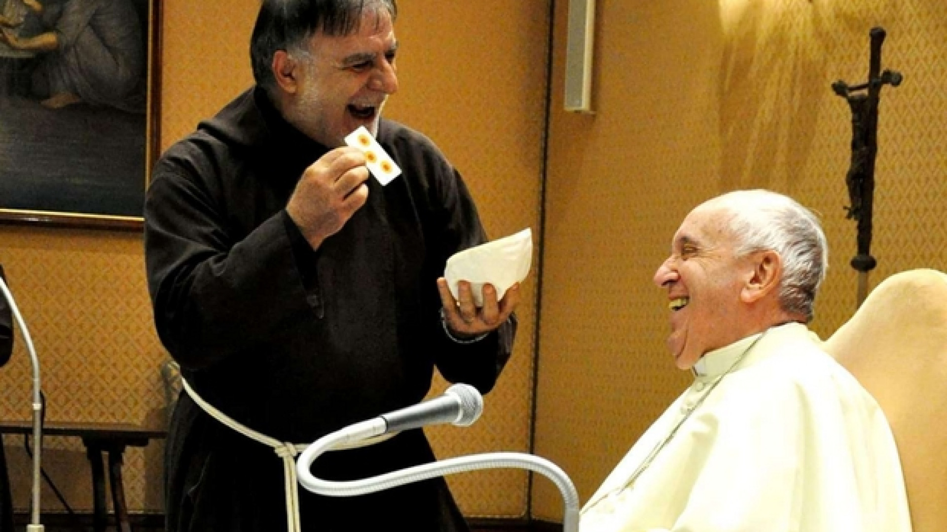 Immagine di E Frate Mago spiazza anche papa Francesco