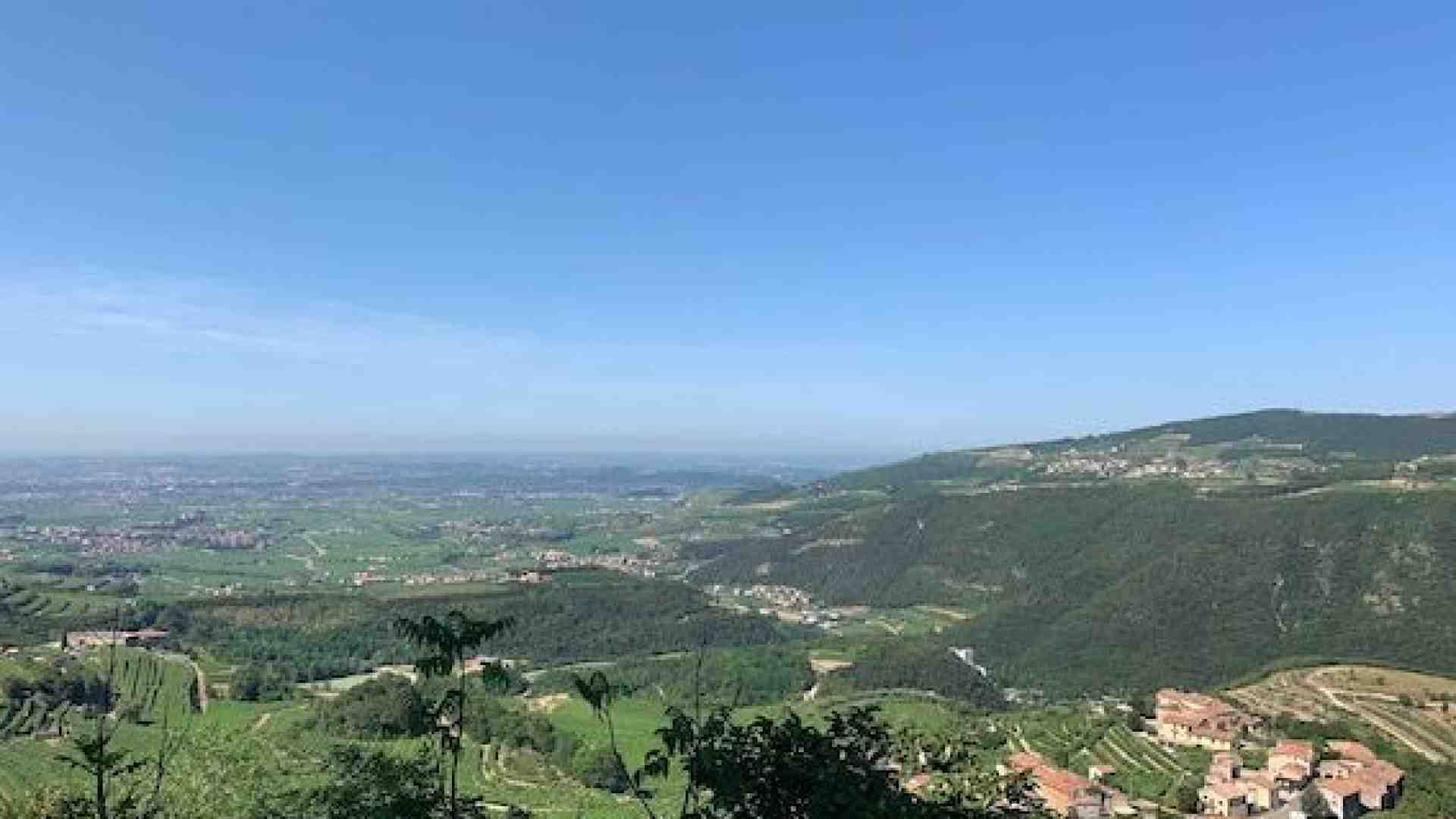 Immagine di Tra templi romani e ciliegi la Valpolicella che non ti aspetti