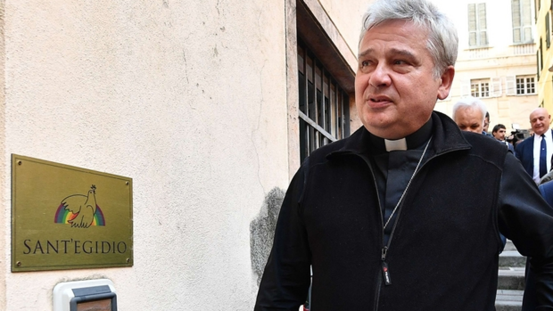Immagine di Per i senzatetto, ecco «Lavanderia e docce di papa Francesco»