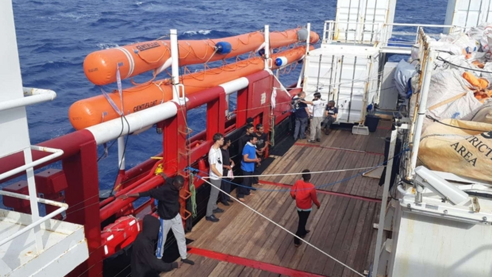 Immagine di L'Europarlamento dice no ai porti aperti. E al ricollocamento di chi arriva
