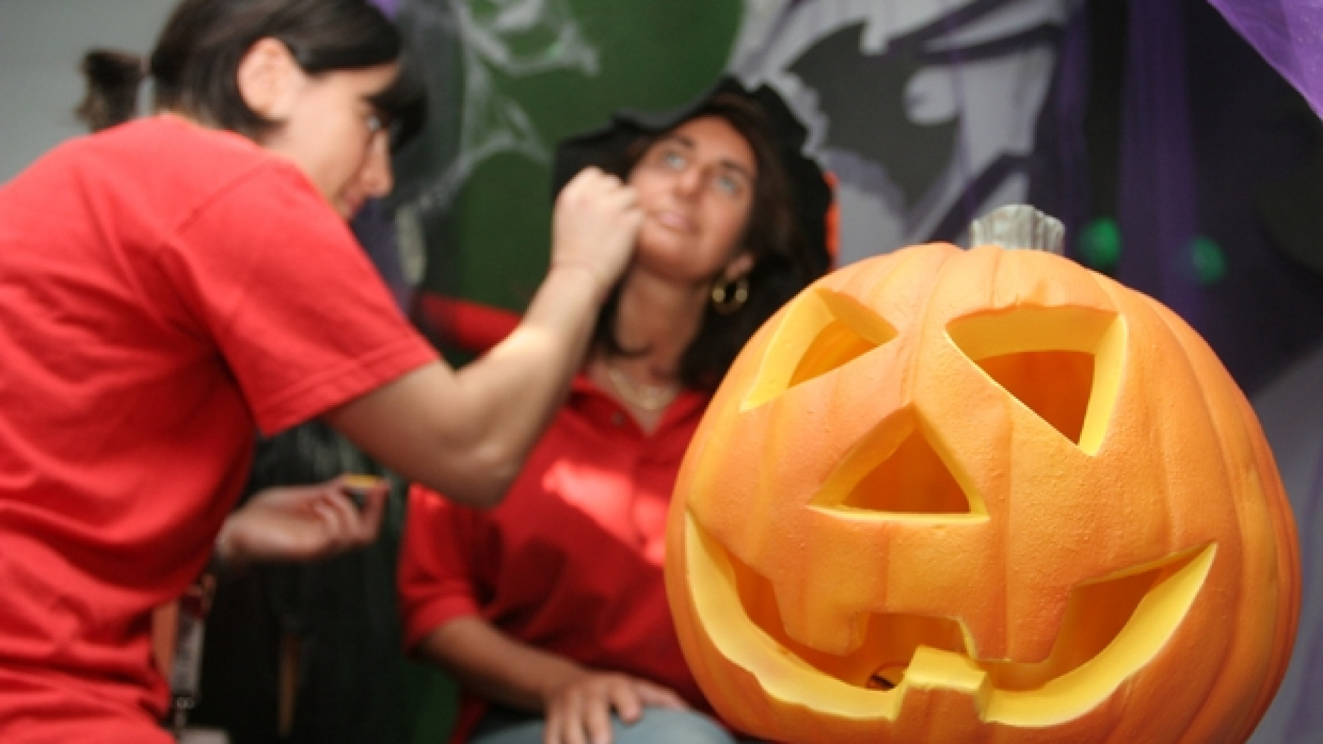 Immagine di Ognissanti, Halloween e la festa della terra "Capo del tempo"
