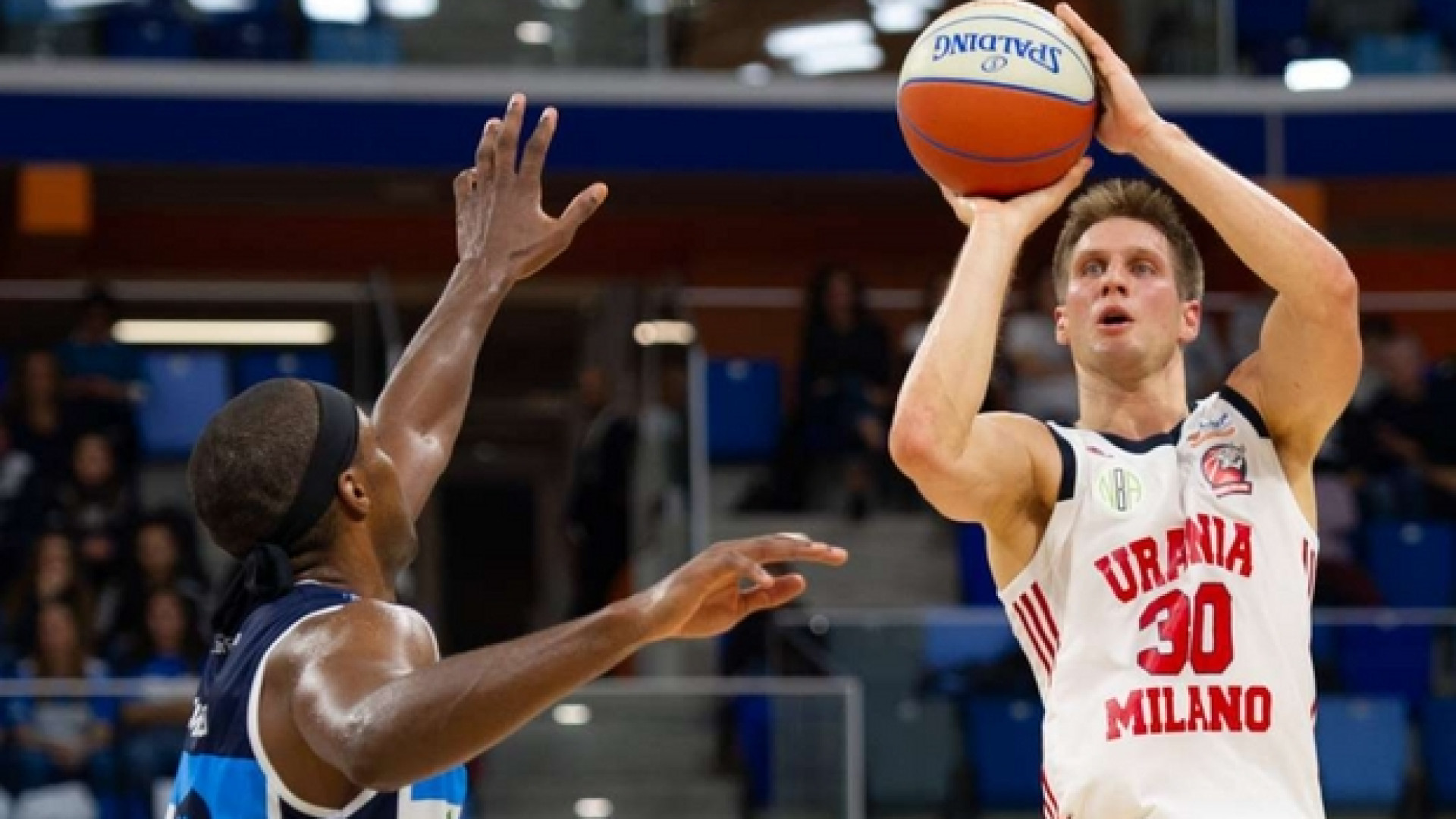 Immagine di Urania, la grande famiglia del basket