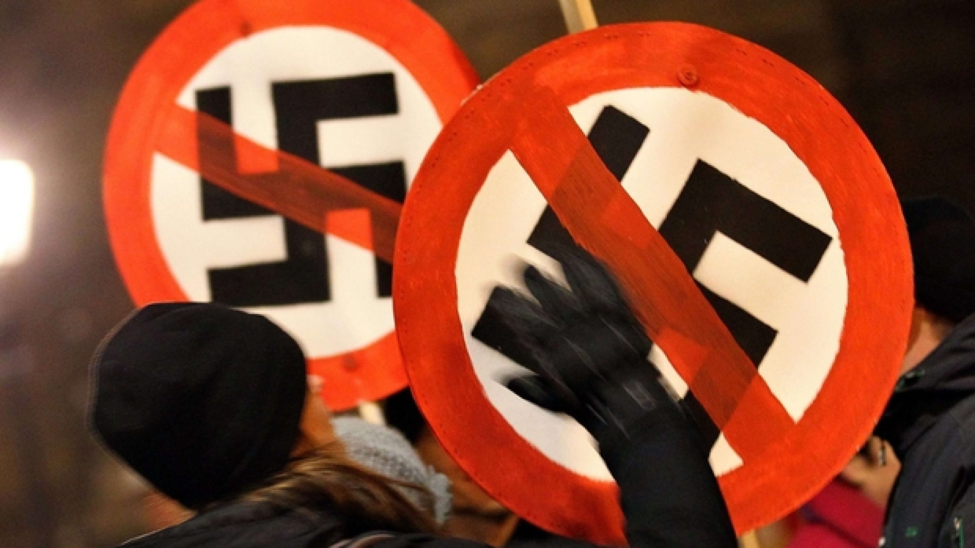 Immagine di Viaggio a Dresda, l'unificazione costa ancora cara ed è emergenza nazismo