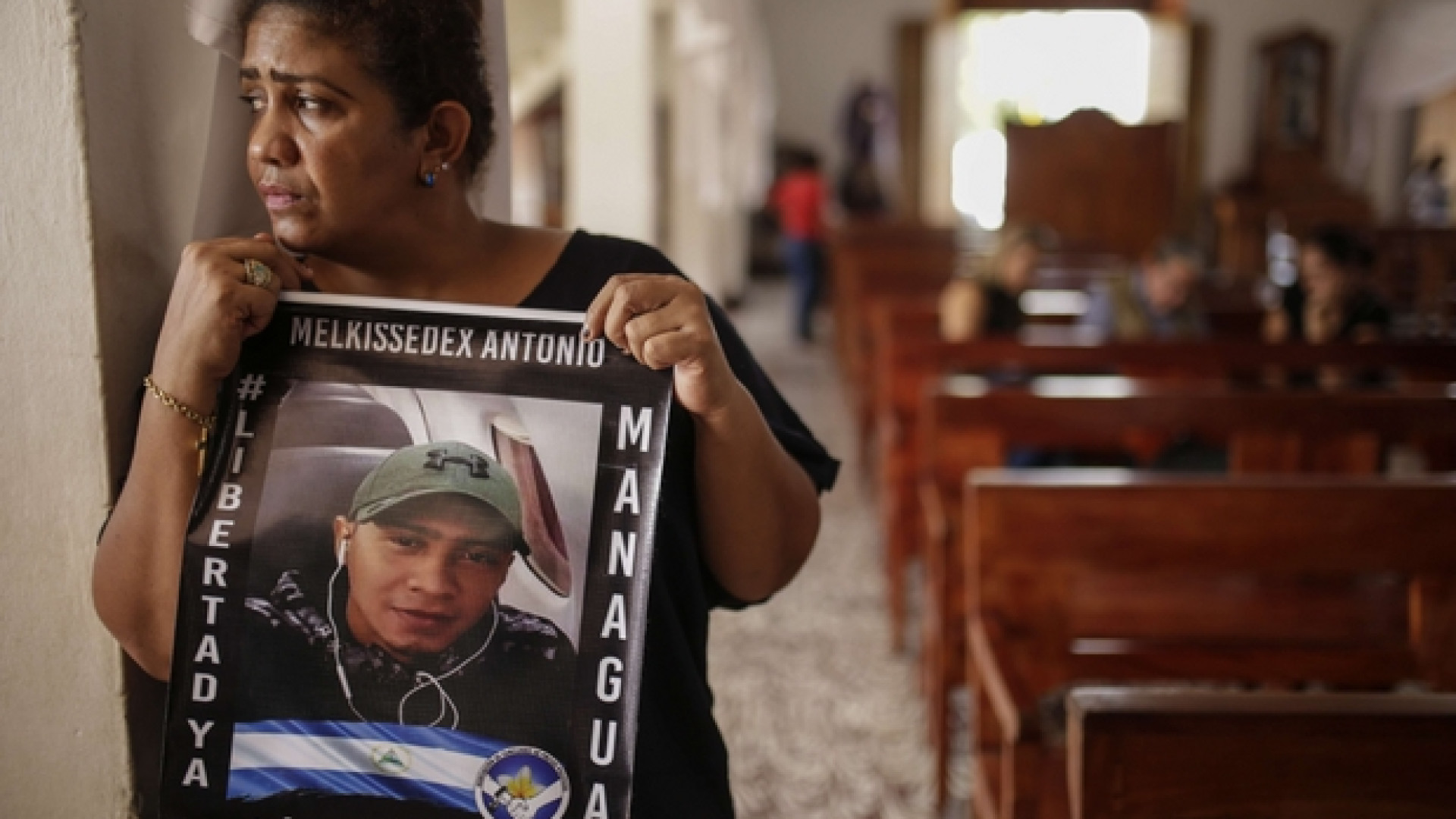 Immagine di Blitz dei paramilitari nella cattedrale di Managua: picchiati prete e suora