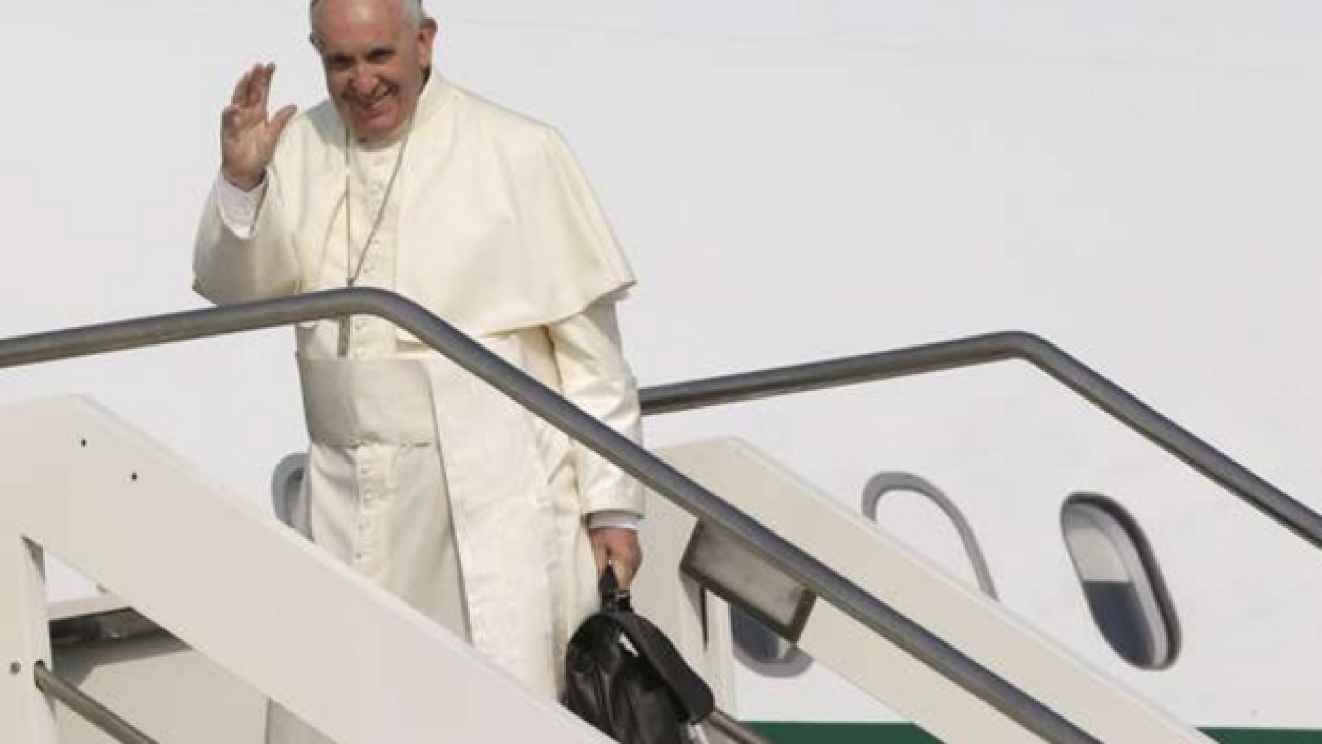 Immagine di Papa Francesco in Thailandia e Giappone