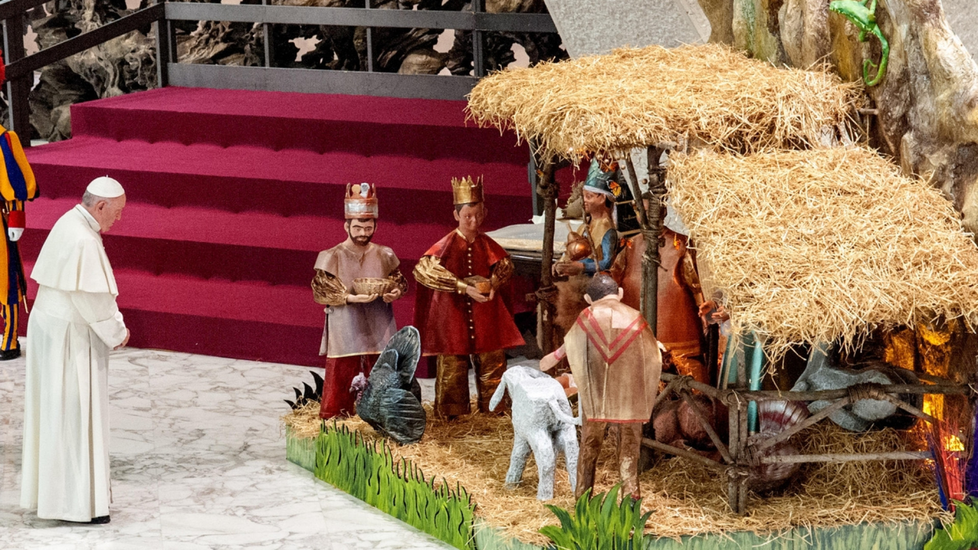 Immagine di Francesco: «Domenica sarò a Greccio, vi invierò una lettera sul Presepe»