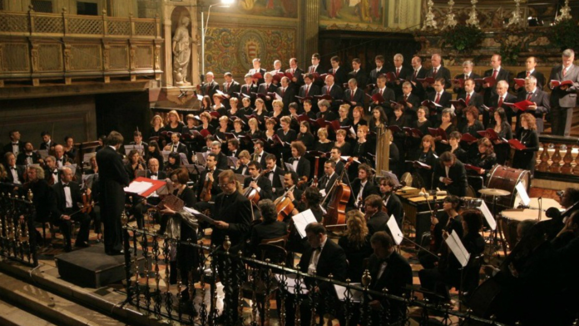 Immagine di La Messa di Ponchielli con il Coro Polifonico Cremonese