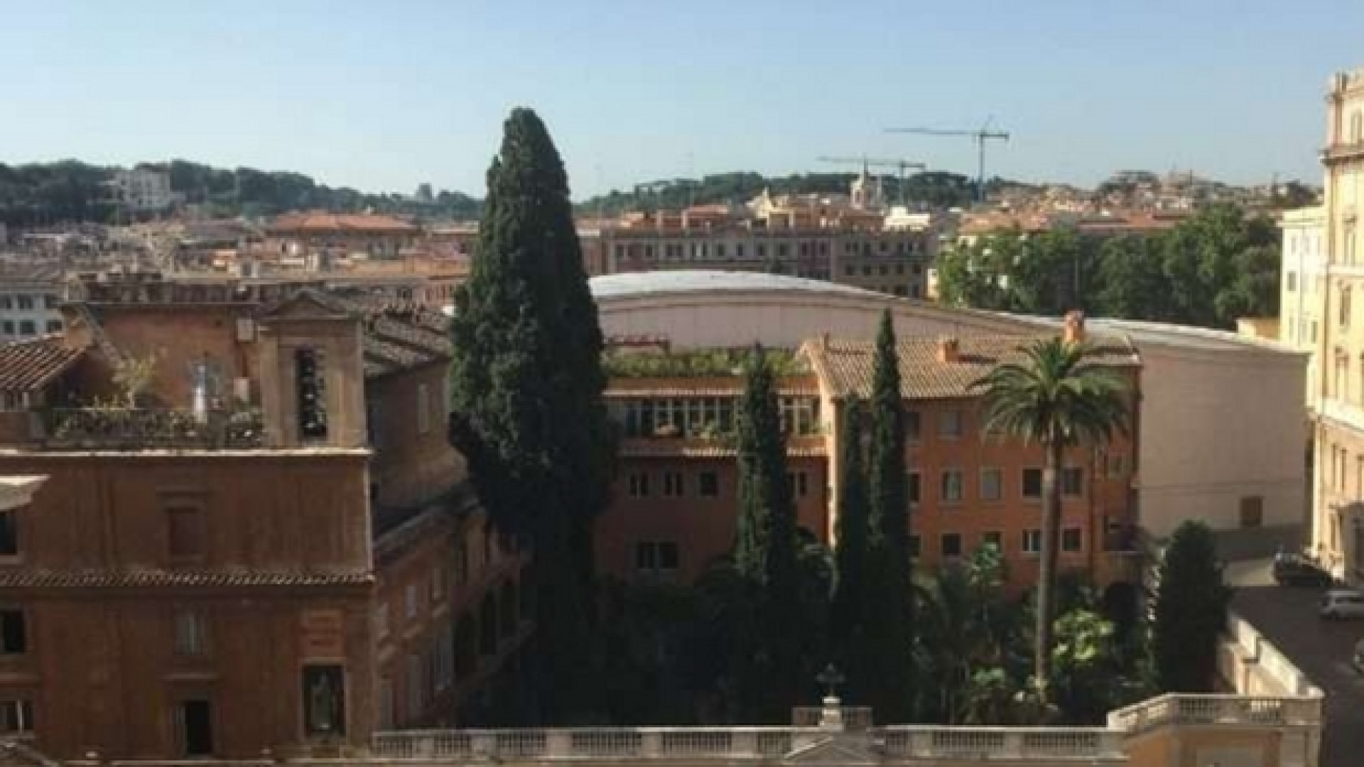 Immagine di Tomasito, il bambino «testimone di amore» che riposa vicino a Papa Francesco
