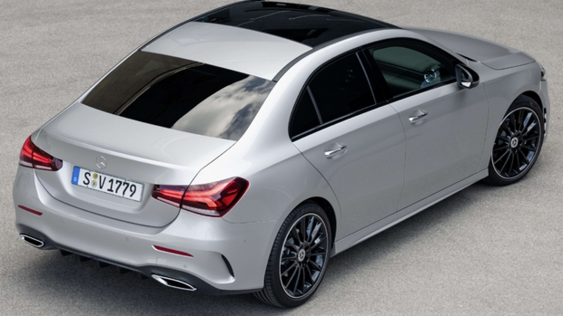 Immagine di Mercedes Classe A Sedan, l'altra dimensione della berlina