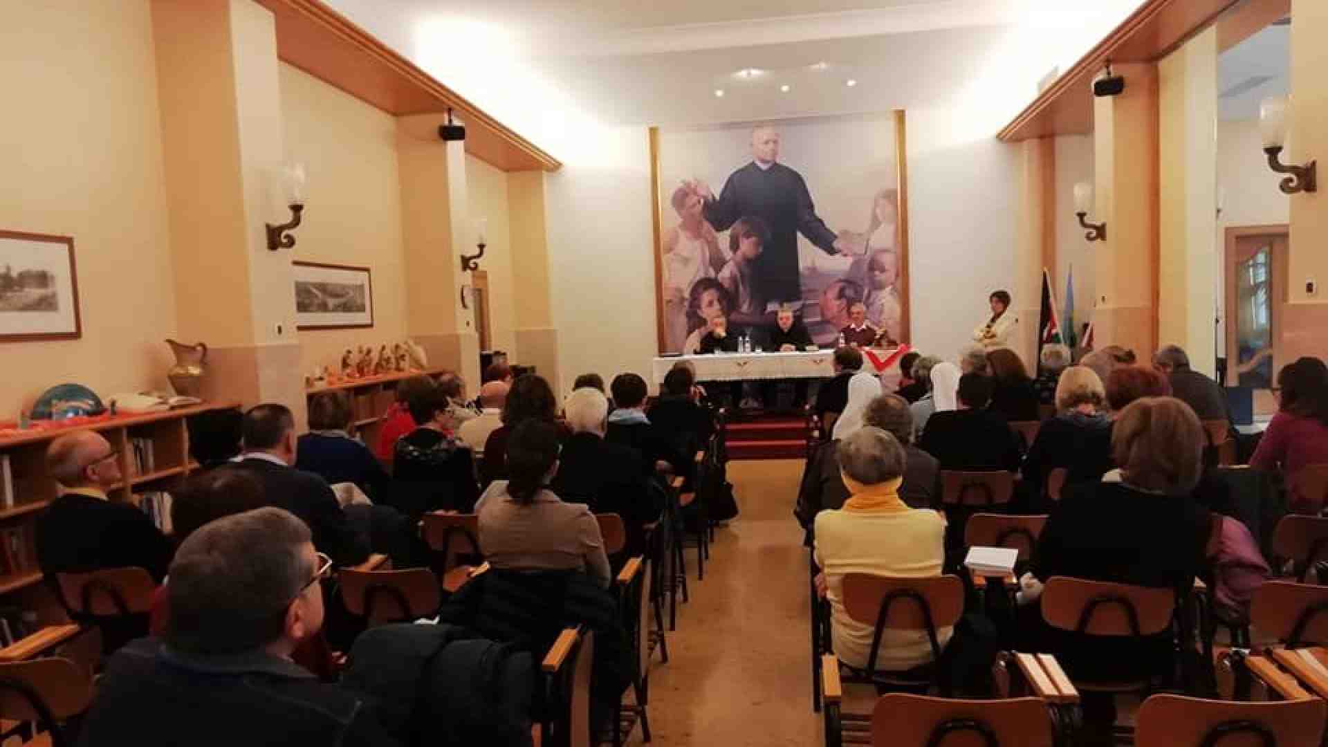 Immagine di Natale e accoglienza al Centro Aiuto Vita