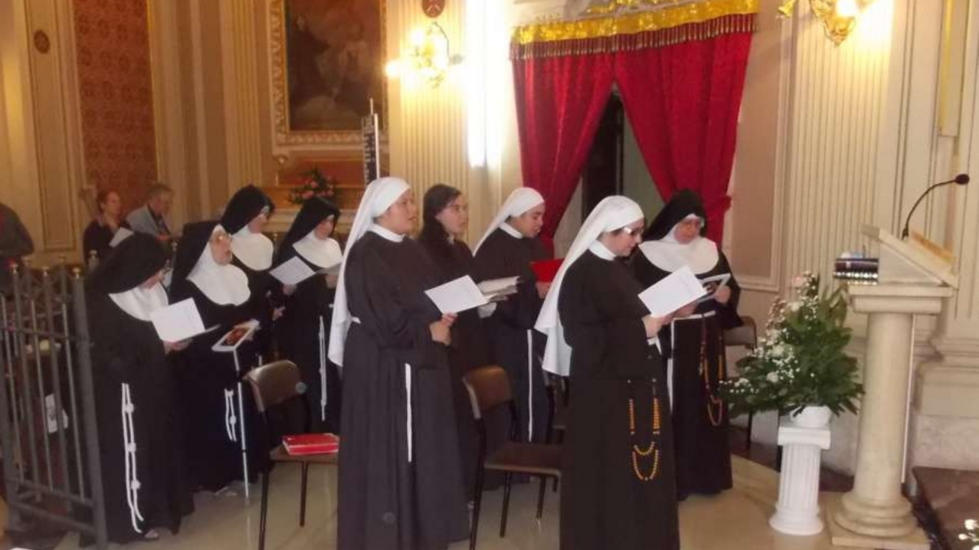 Immagine di Il monastero "si fa cucina": cresce la produzione di Natale