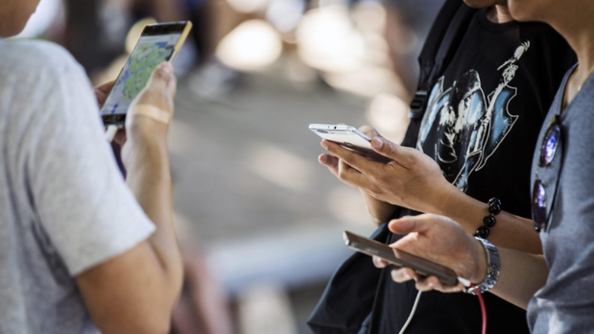 Immagine di Giovani e smartphone, la regola del «buon senso» secondo James Steyer