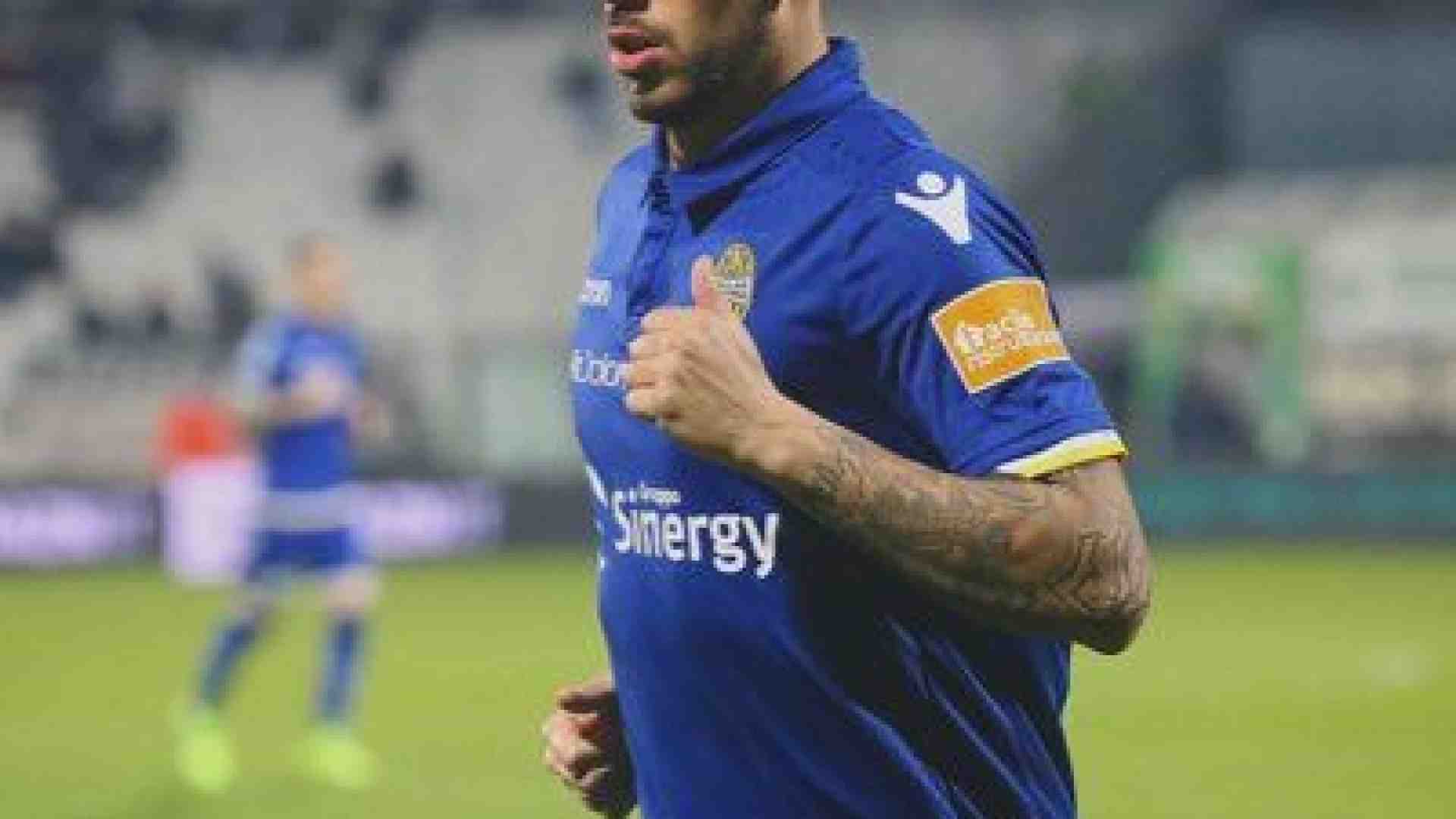 Immagine di Il Verona raddrizza righe e match: 2-1 al Genoa
