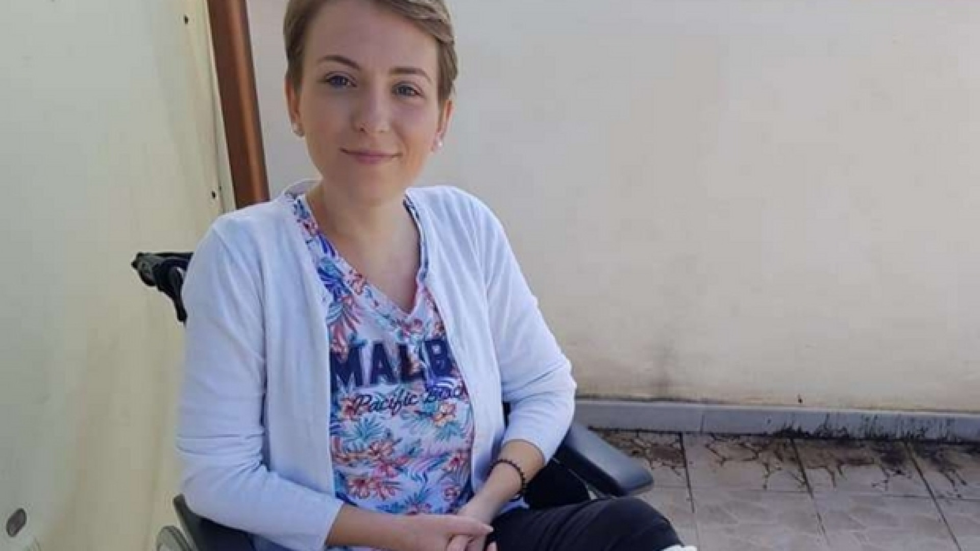 Immagine di Angela, la giovane ballerina sopravissuta all’esplosione di Parigi