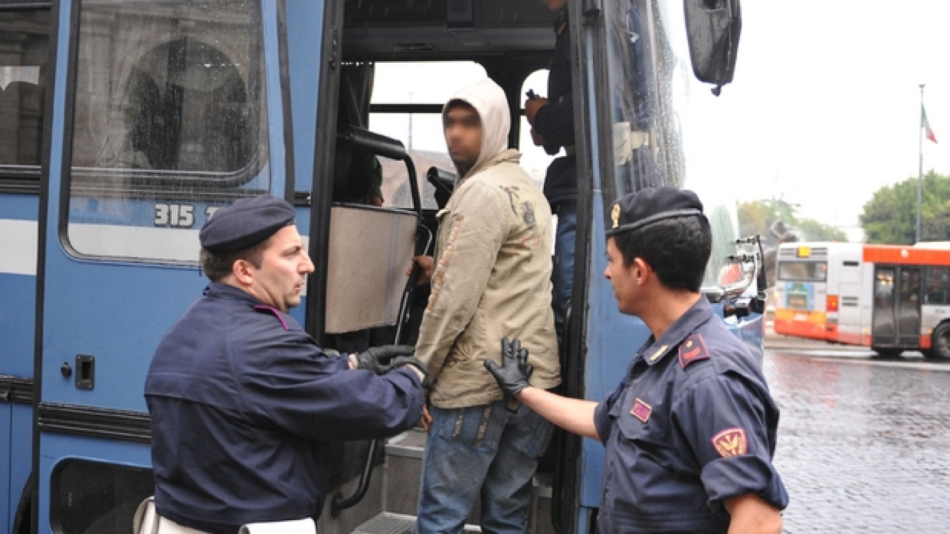 Immagine di I Centri di rimpatrio migranti? Una bomba a orologeria