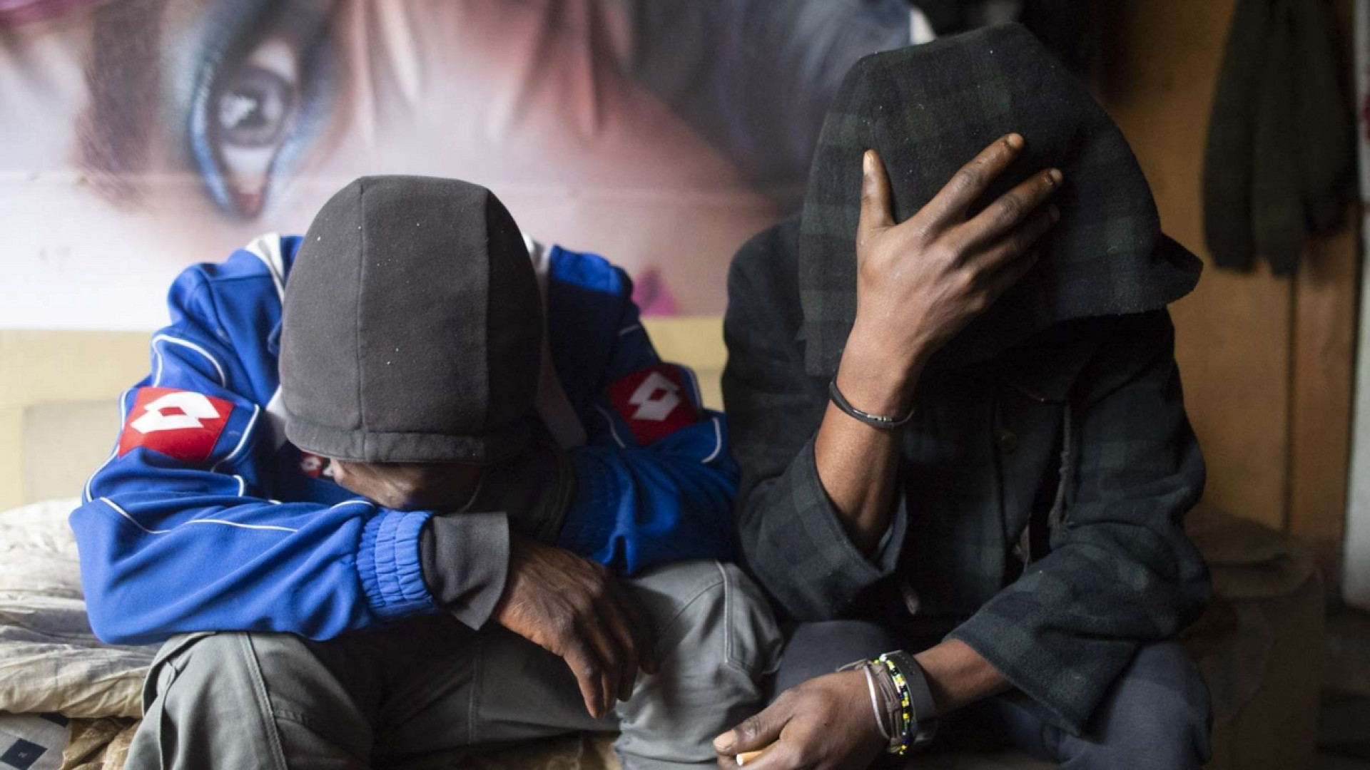 Immagine di Amnesty International: coi "decreti sicurezza" 80 mila irregolari in più