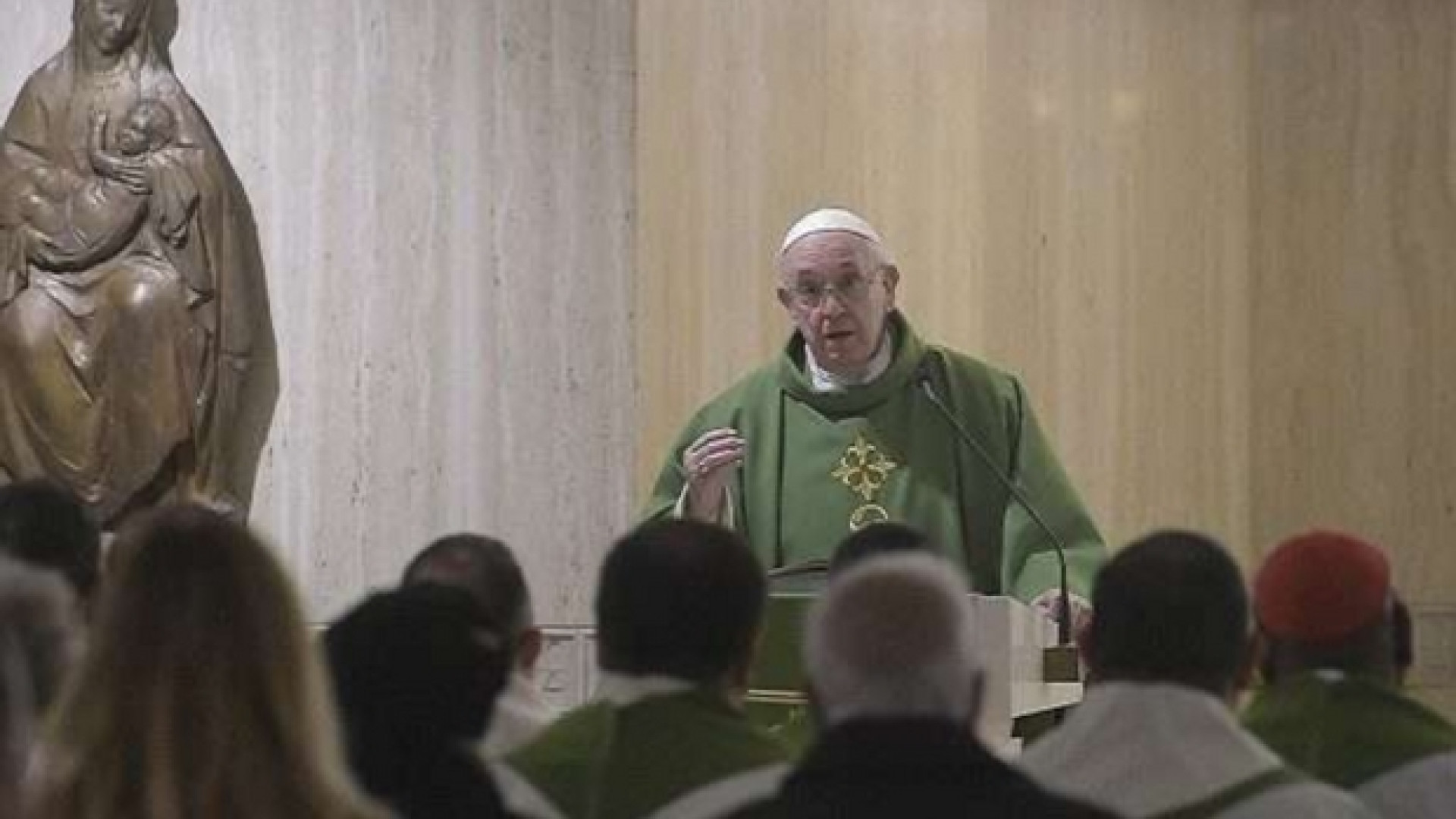 Immagine di Il Papa: siamo cristiani o mondani? Dio ci giudicherà con la stessa misura