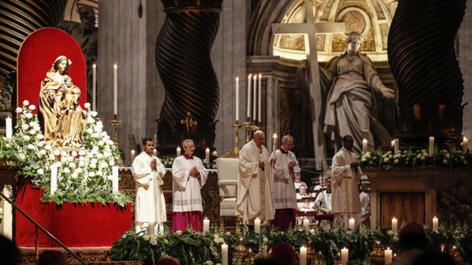 Immagine di Il Papa: i consacrati, innamorati di Cristo che hanno lasciato tutto per Lui