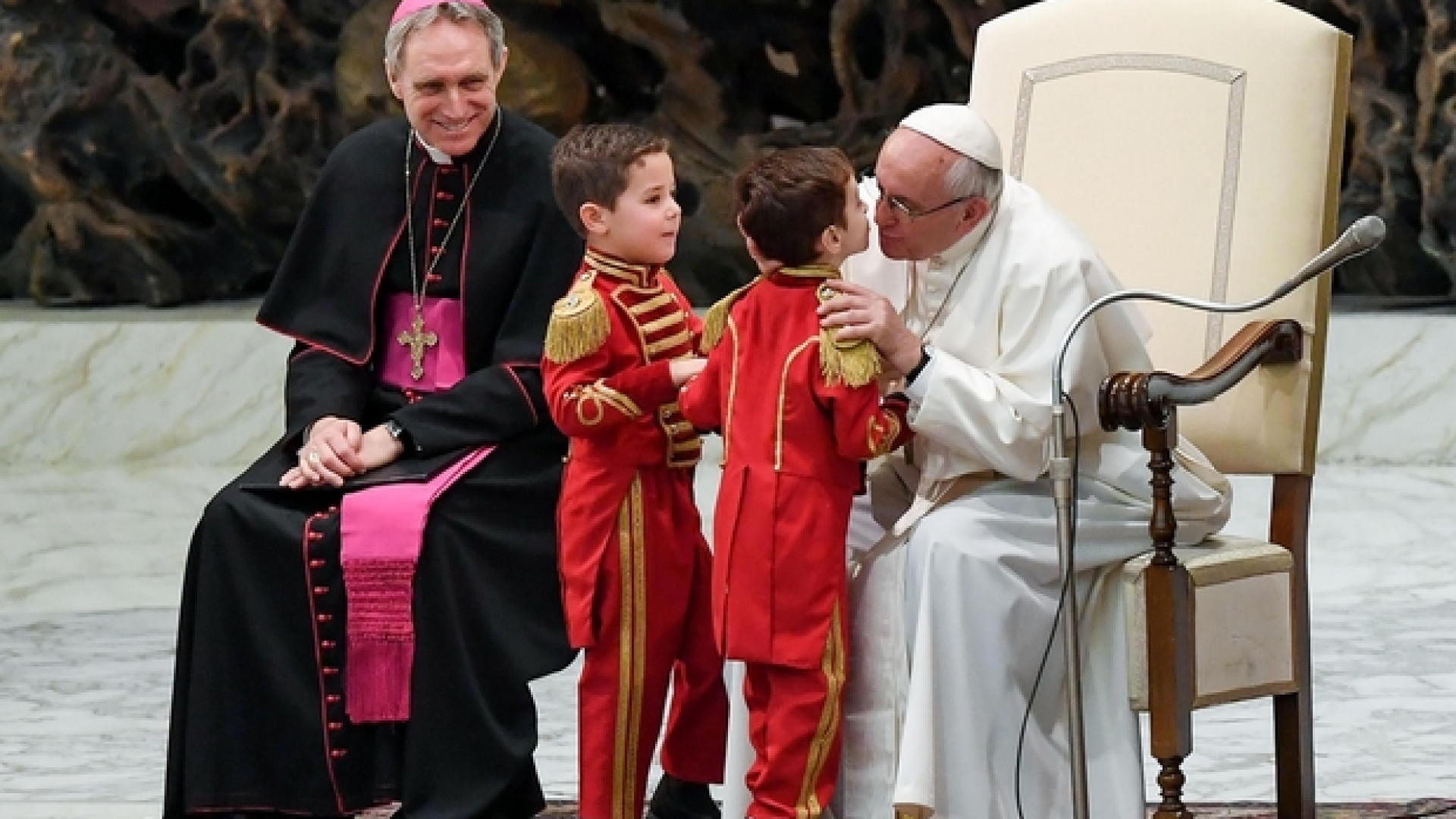 Immagine di La Sala stampa smentisce un congedo di monsignor Georg Gänswein