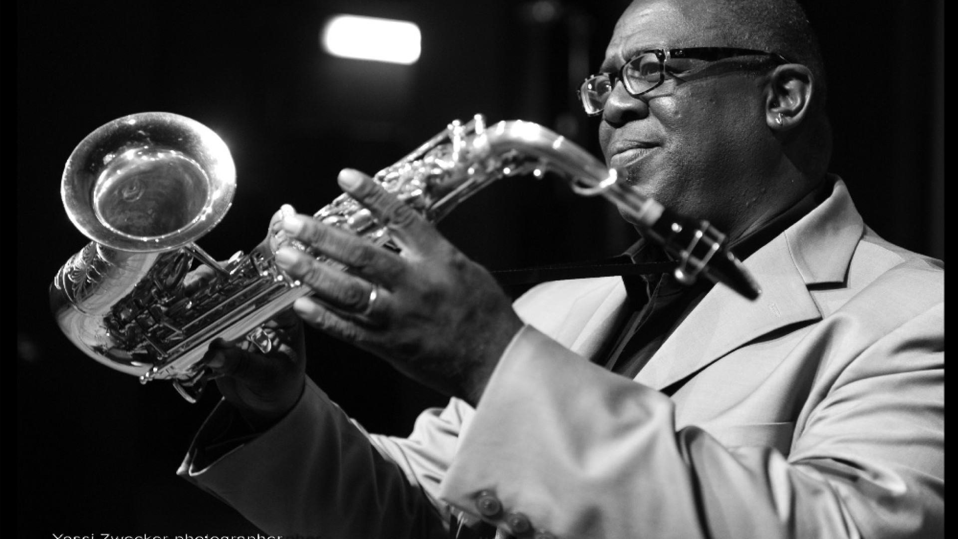 Immagine di Tributo a Charlie Parker Jesse Davis al sax