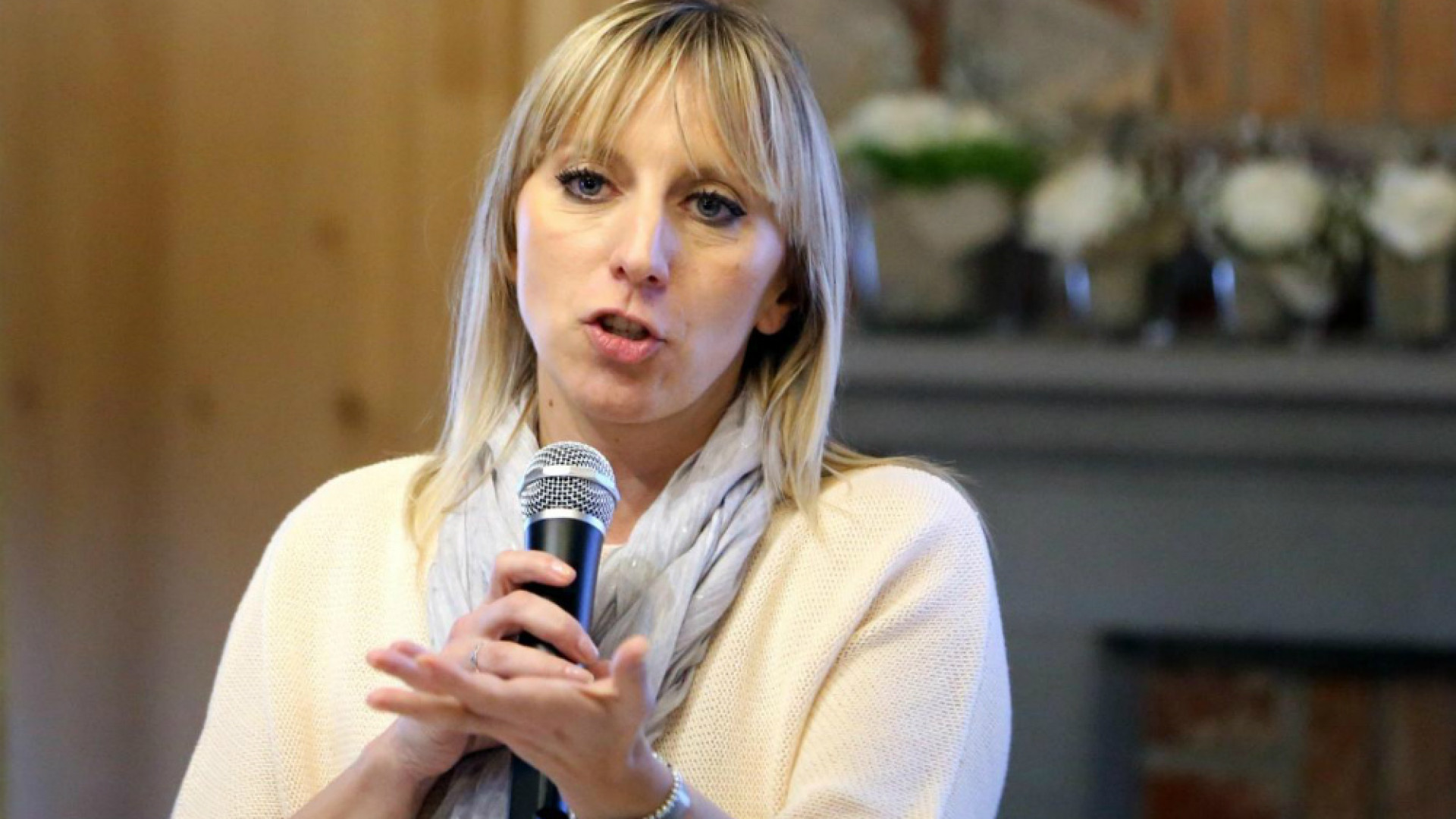 Immagine di Claudia Maria Terzi: «Alla Regione la gestione della rete»