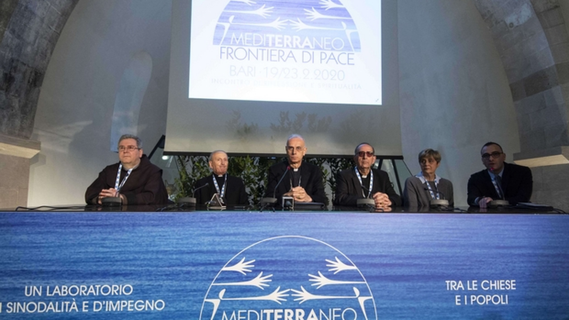 Immagine di I vescovi: "Dal Mediterraneo una fede di popolo utile all'Europa"