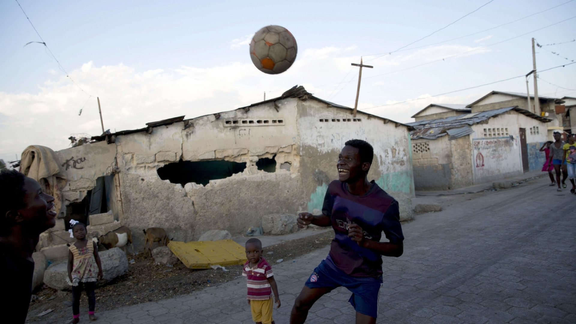 Immagine di Haiti, il calcio che difende dagli orrori della dittatura