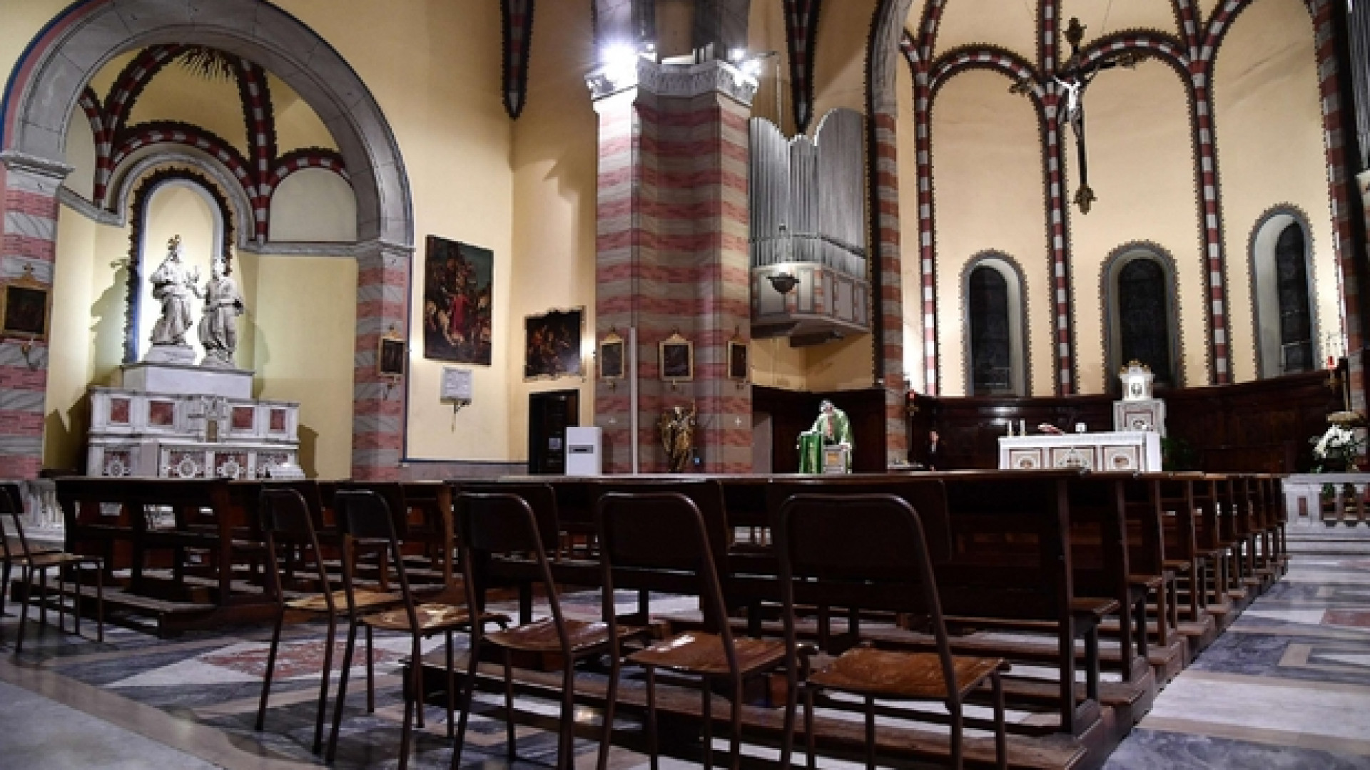 Immagine di La Cei: Messe possibili in aree non a rischio