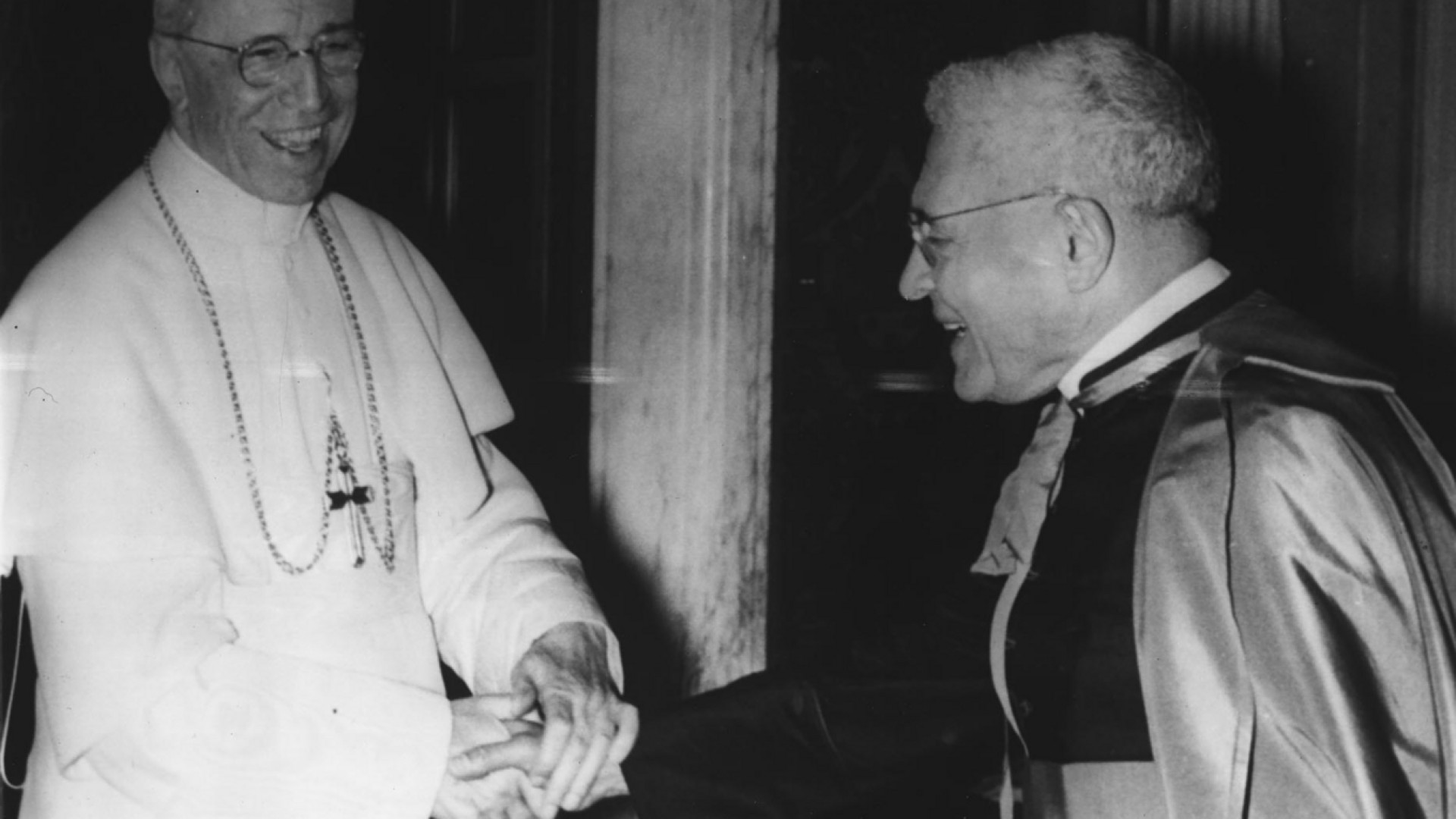 Immagine di Il diario del cardinale Tardini e i retroscena sui papi tra guerra e regimi
