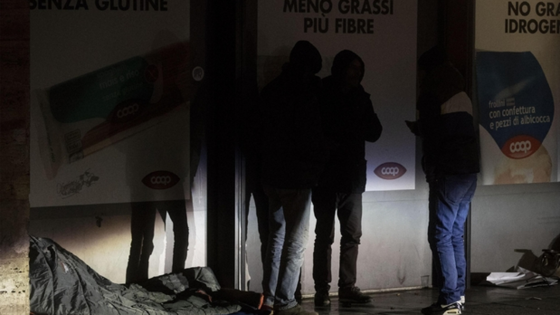 Immagine di Roma, 5 senza dimora multati dalle Forze dell'ordine nell'area di Termini
