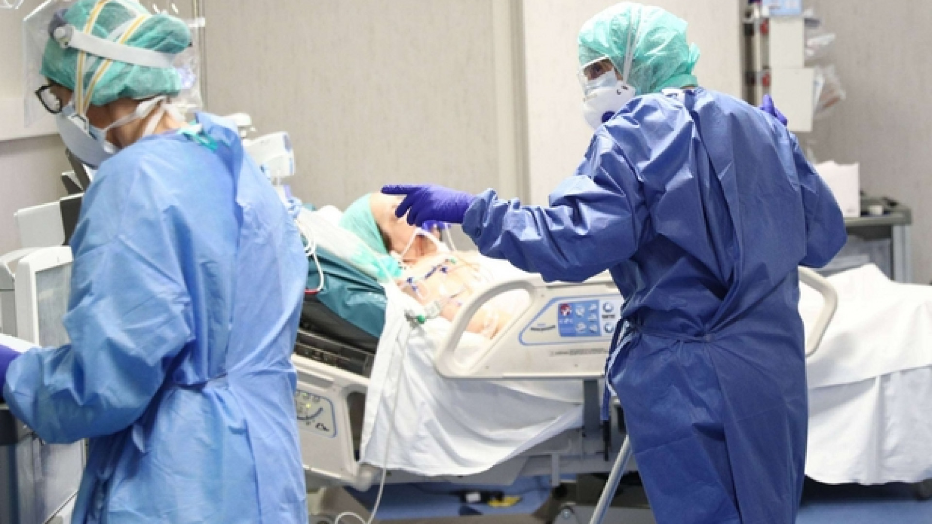 Immagine di In ospedale 16mila persone, 2.655 in terapia intensiva. Oltre 4.000 morti