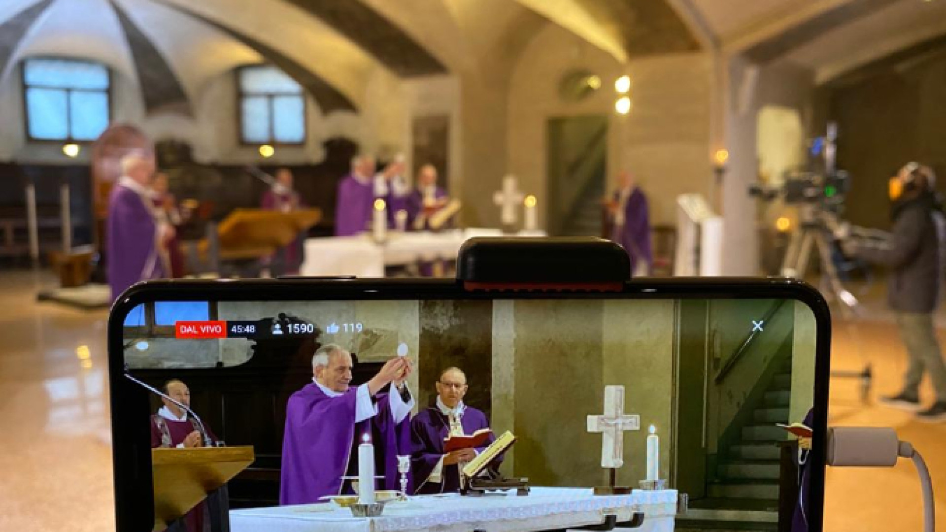 Immagine di La domenica dei vescovi italiani: cosa ci sta insegnando questa crisi