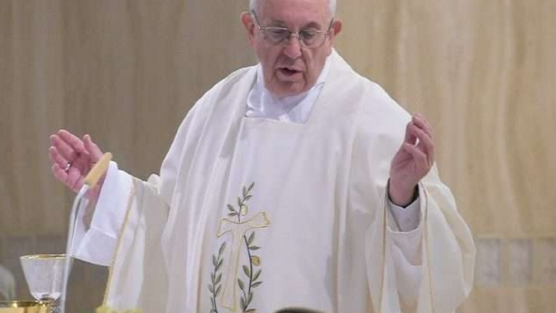 Immagine di Il Papa prega per le suore che assistono i malati