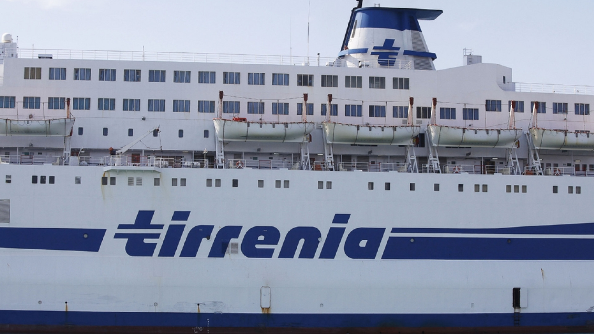 Immagine di Sequestro Cin, ferme le navi Tirrenia per le isole