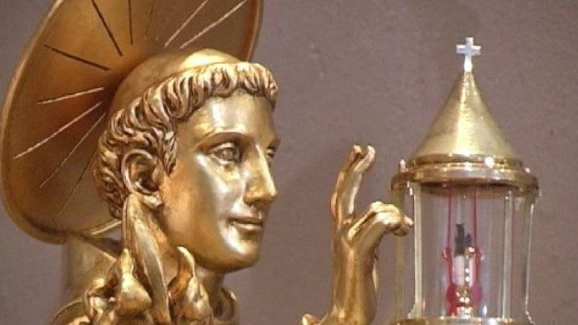 Immagine di Padova: ogni martedì sera benedizione con la reliquia di Sant'Antonio