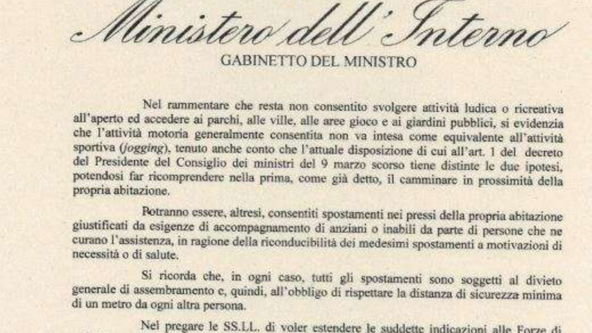 Immagine di Uscite genitore-figli, il Viminale ri-precisa: solo vicino a casa