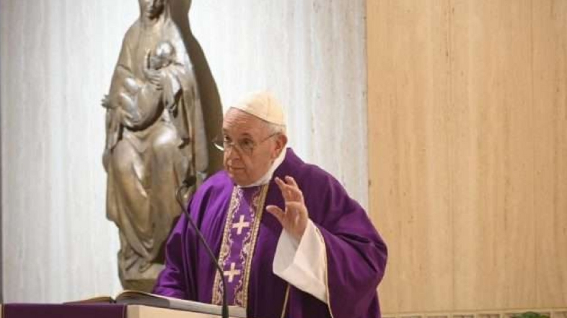 Immagine di Il Papa prega per i senzatetto, sofferenti nascosti in questo tempo