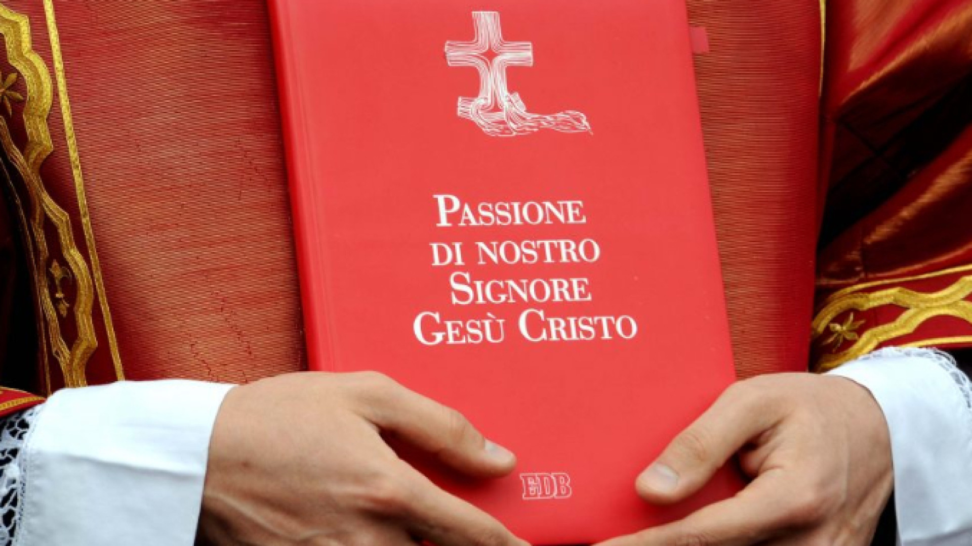 Immagine di Cei, liturgie della Settimana Santa: cosa si fa, cosa non si può fare