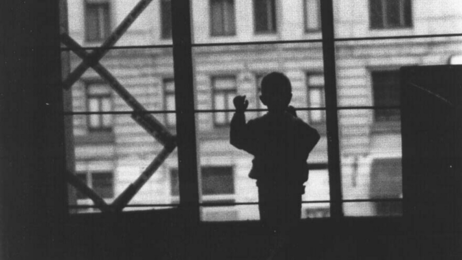 Immagine di Scuola, mezzo milione senza lezioni online