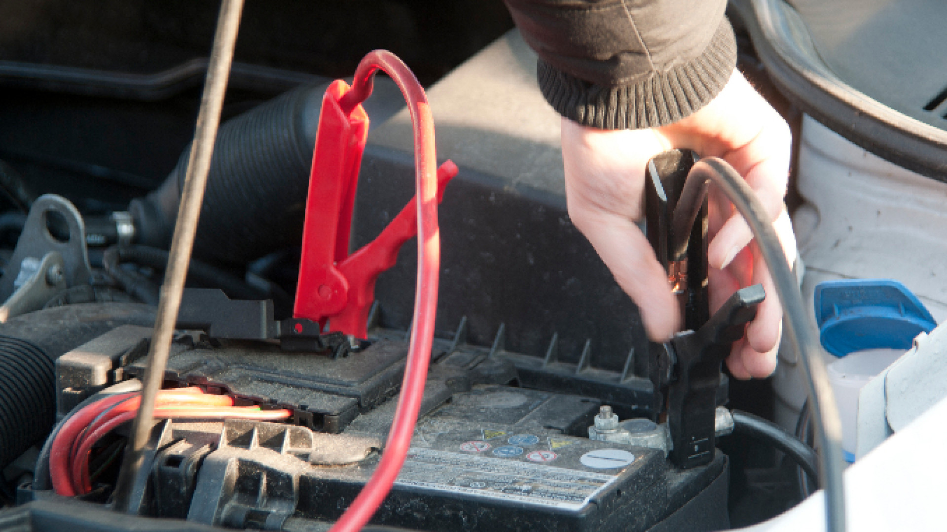 Immagine di Assicurazione e batteria scarica: ecco cosa fare