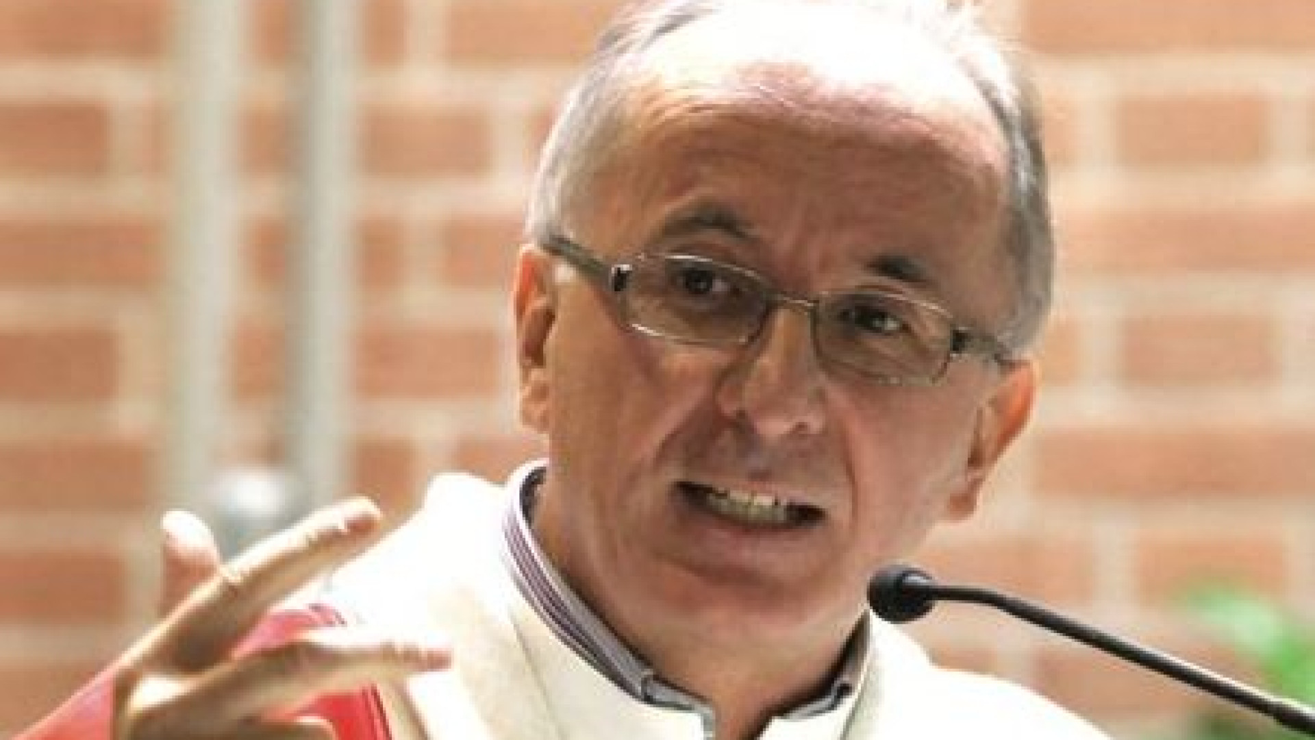 Immagine di Il vescovo di Pinerolo: respiro da solo, miracolo del Signore e dei medici
