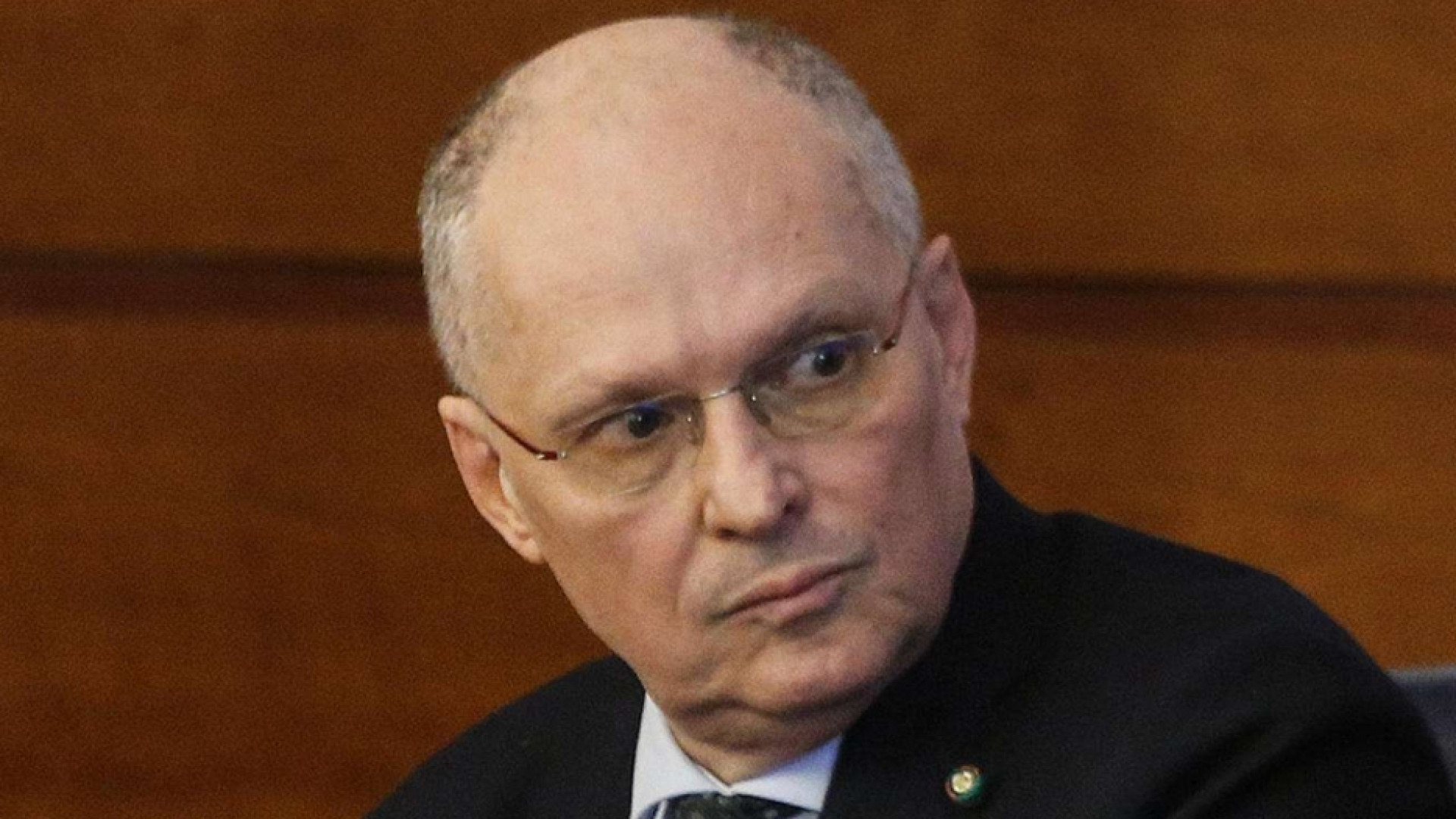 Immagine di Ricciardi: «Prepariamoci a nuove abitudini. Anche in chiesa»