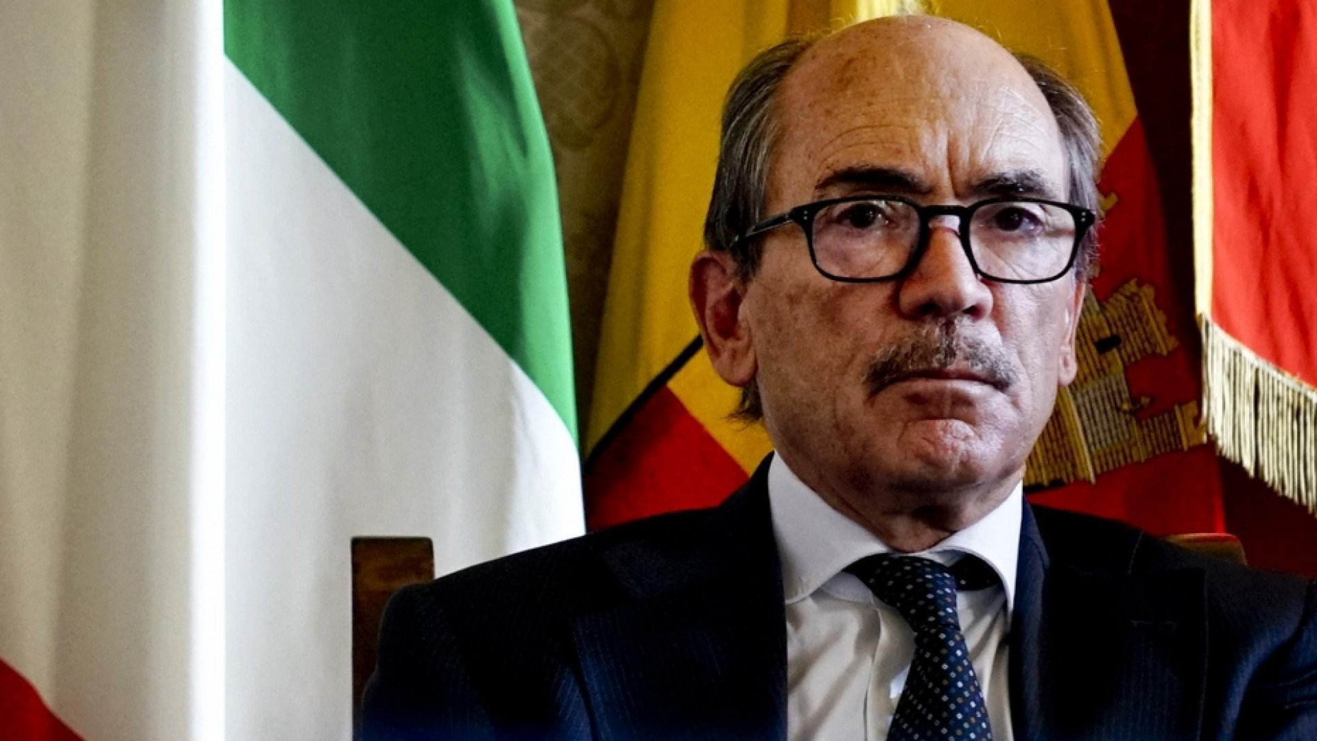 Immagine di De Raho: «Regolarizzare i lavoratori immigrati per colpire le mafie»
