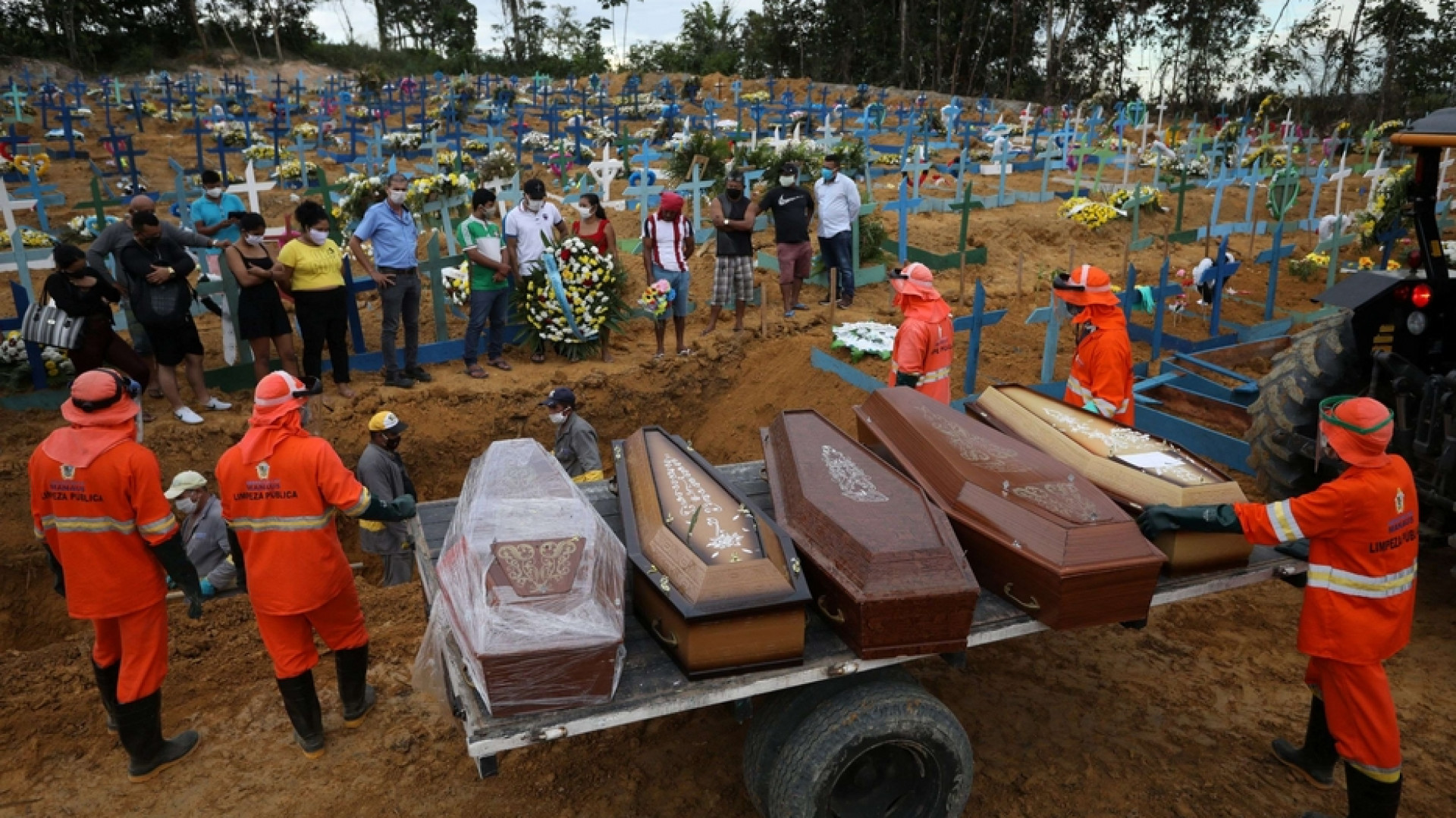 Immagine di Nell'inferno di Manaus in Amazzonia la tempesta Covid è all'inizio