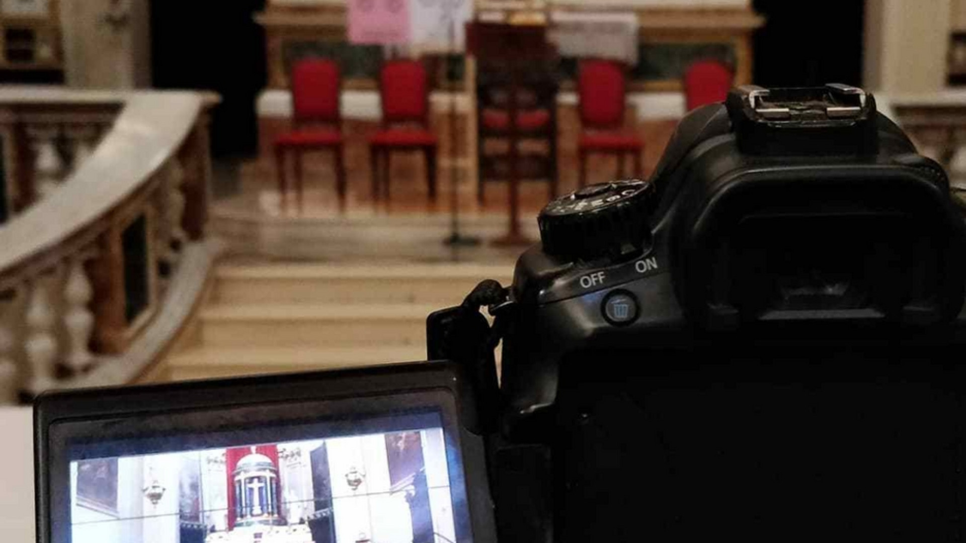 Immagine di Messe con popolo ancora sospese, il disaccordo dei vescovi