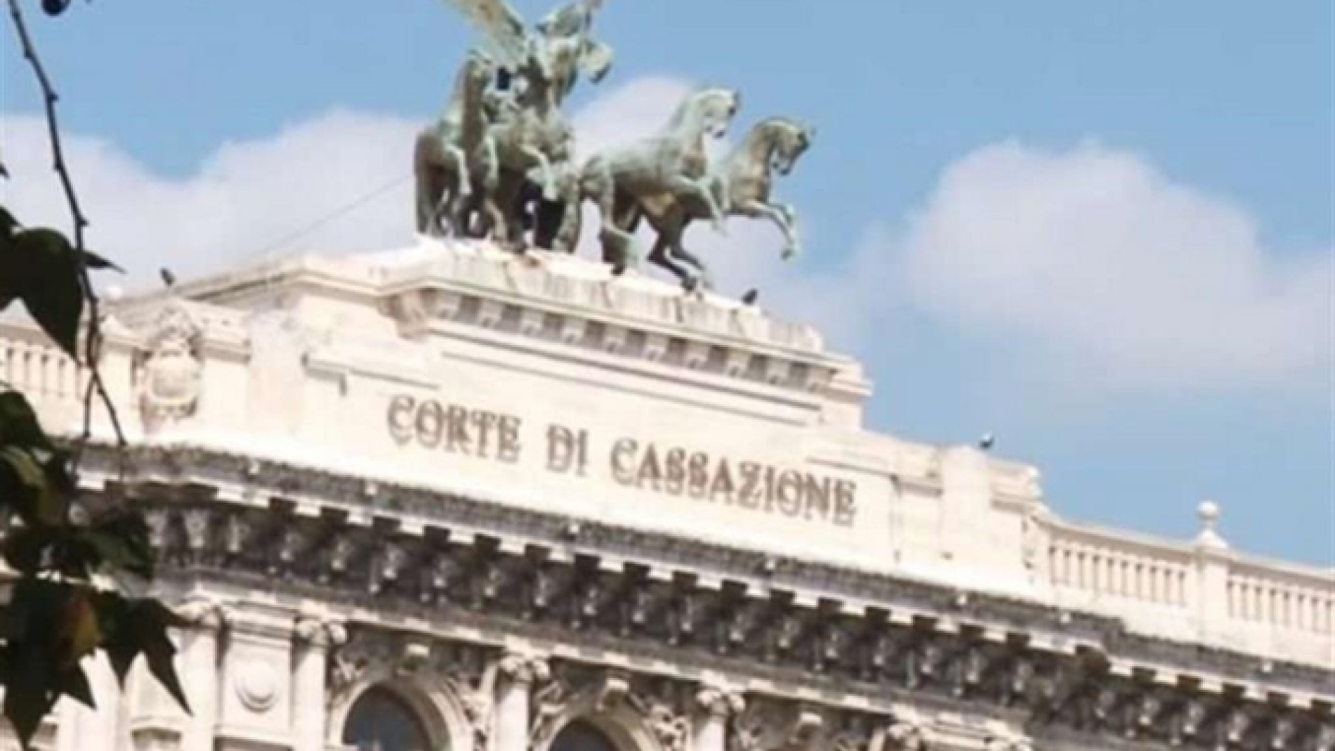 Immagine di Maternità surrogata: sui "due papà" la parola alla Corte Costituzionale