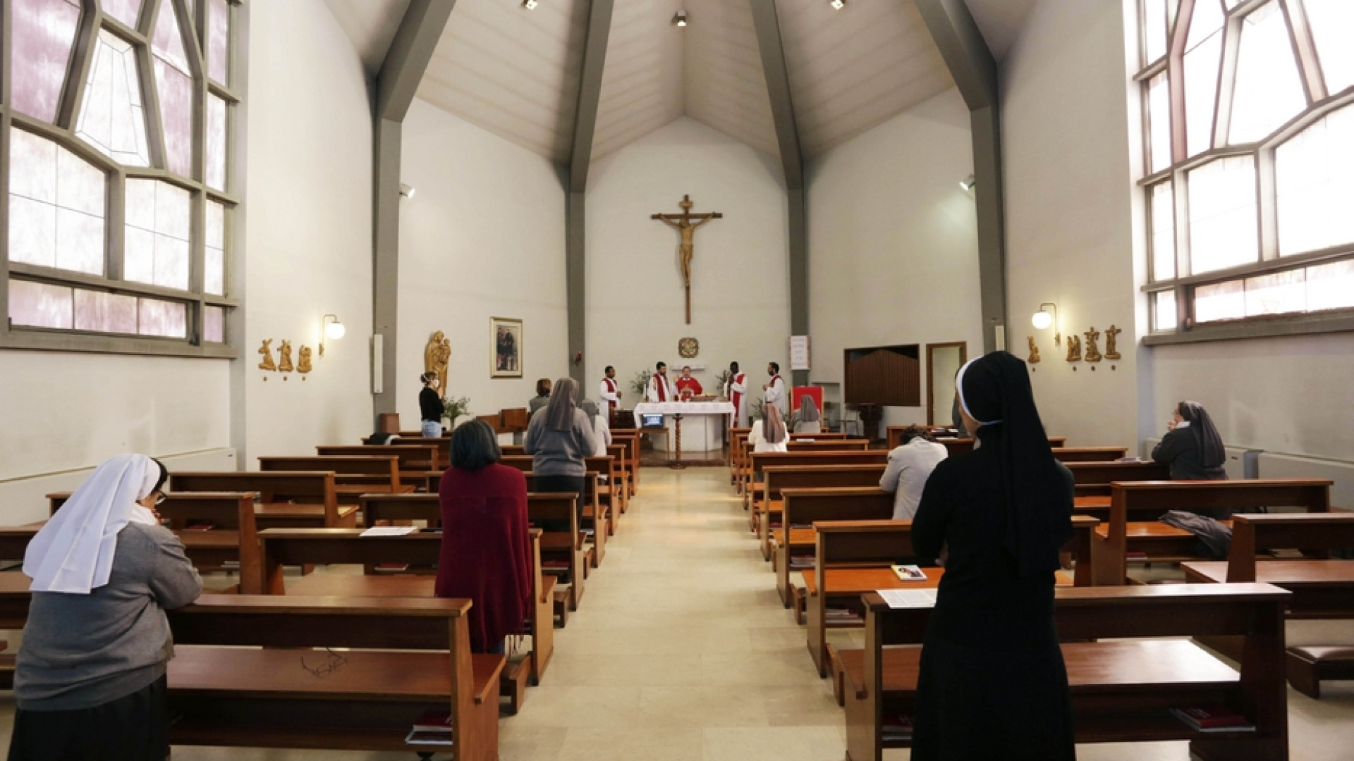 Immagine di Messe con il popolo al via entro fine mese, definito protocollo