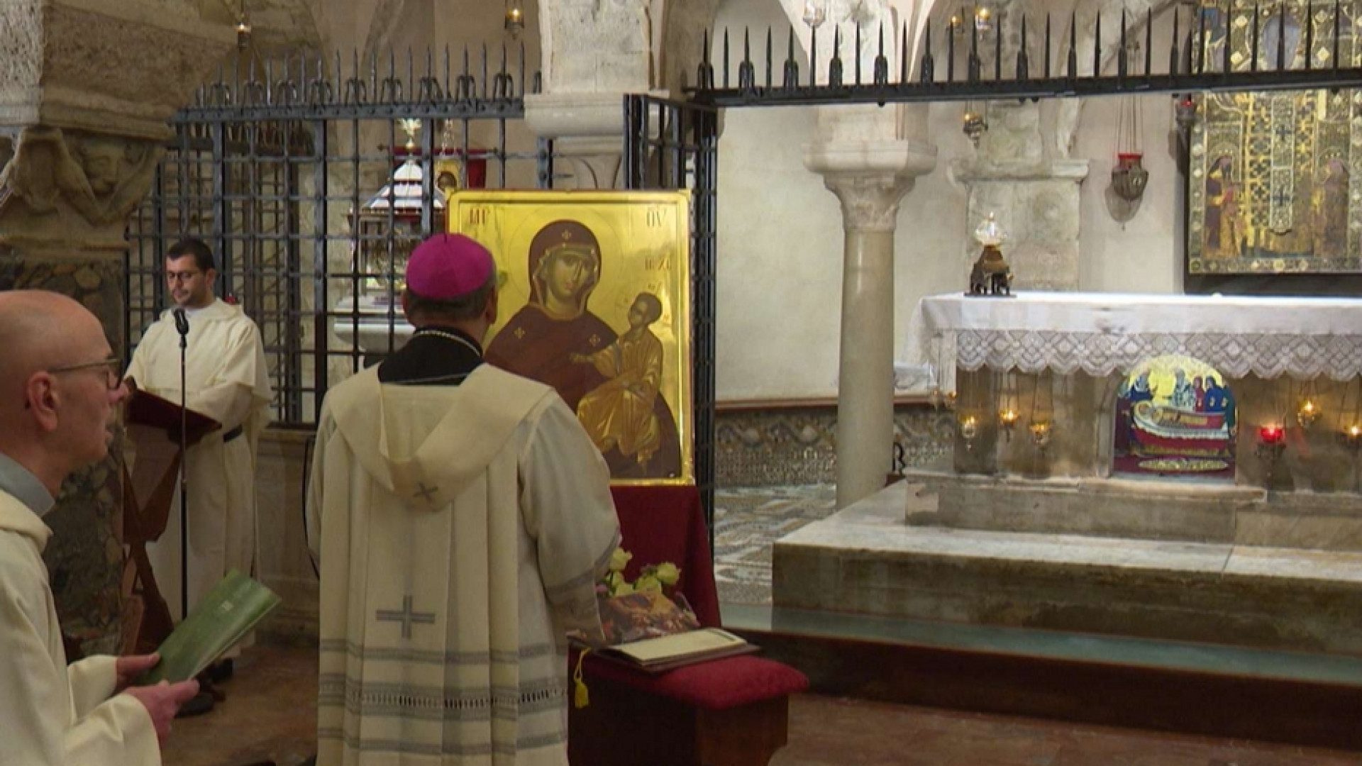 Immagine di Il Rosario nel segno di san Nicola. Cacucci: si plachi la pandemia